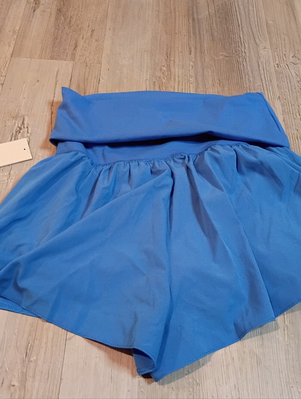 Shorts - Picture 3 of 8